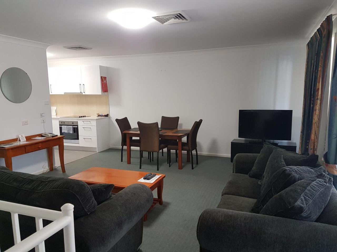 Mid City Motor Inn Singleton Ngoại thất bức ảnh